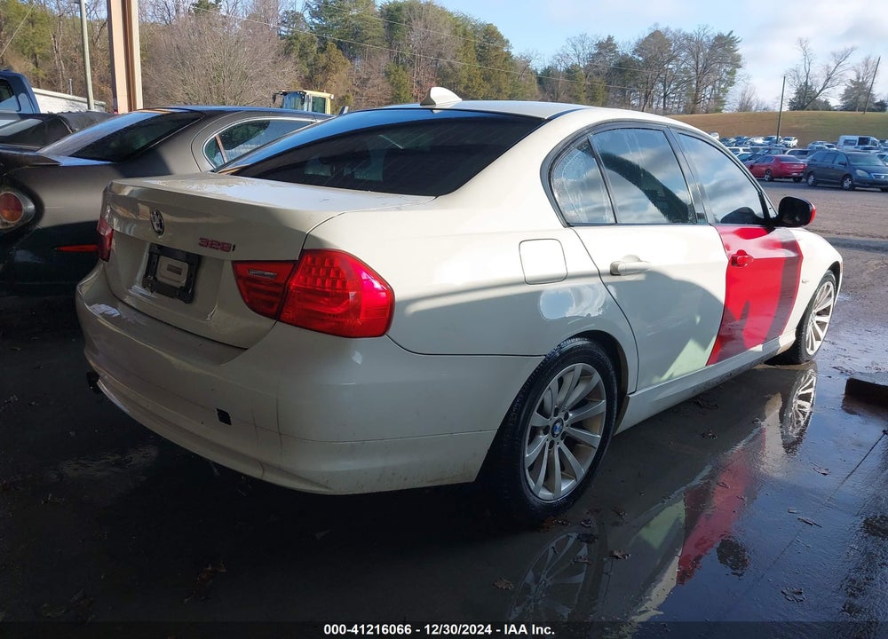 2011 BMW 328I VIN: WBAPH7G59BNM58012