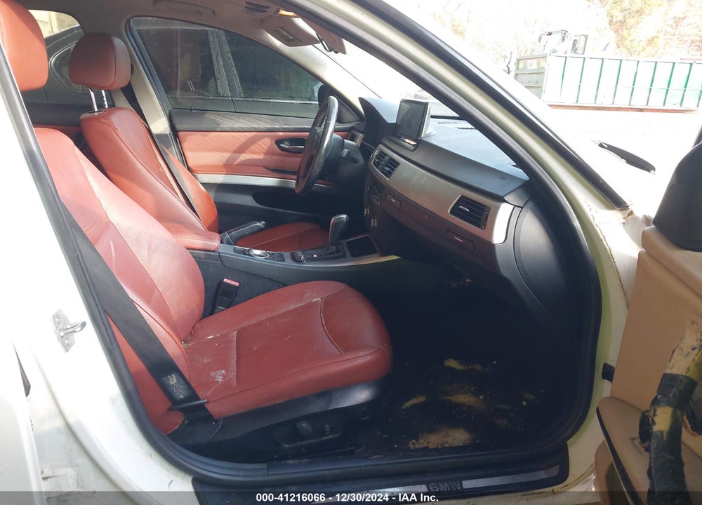 2011 BMW 328I VIN: WBAPH7G59BNM58012