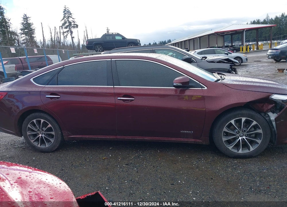 2018 TOYOTA AVALON HYBRID XLE PREMIUM VIN: 4T1BD1EB2JU060459