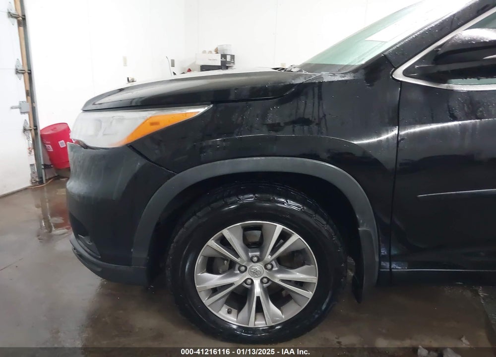 2014 TOYOTA HIGHLANDER XLE V6 VIN: 5TDJKRFH2ES041444