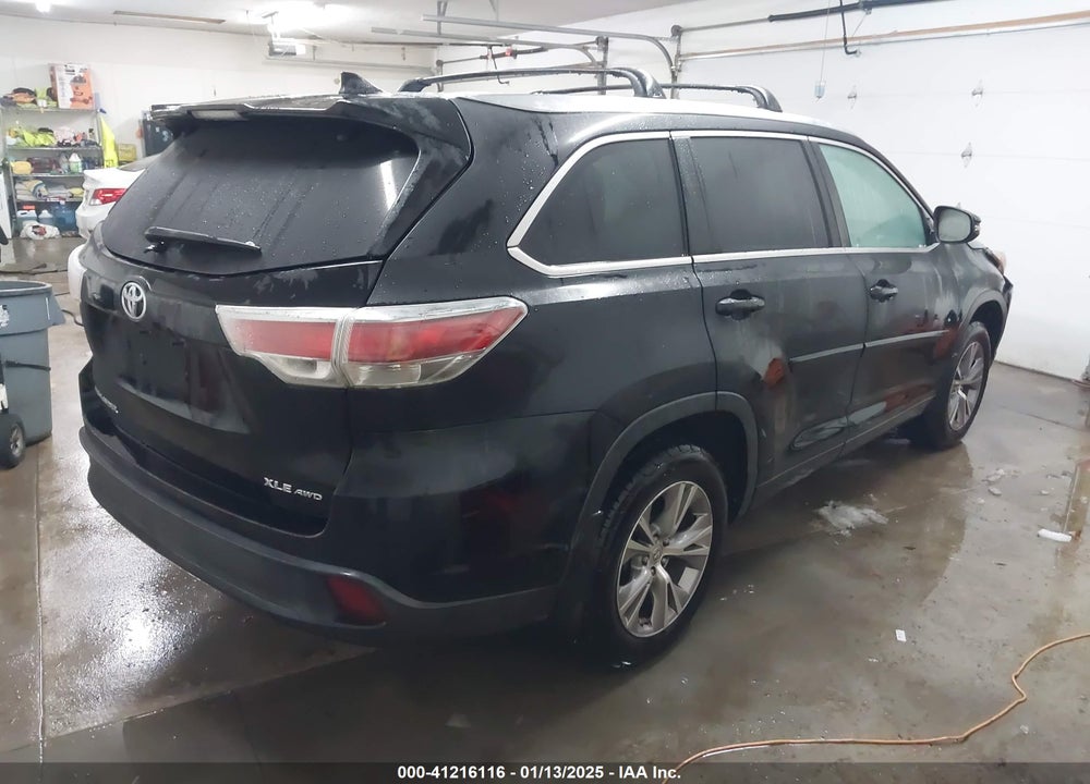 2014 TOYOTA HIGHLANDER XLE V6 VIN: 5TDJKRFH2ES041444