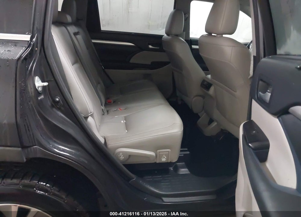 2014 TOYOTA HIGHLANDER XLE V6 VIN: 5TDJKRFH2ES041444