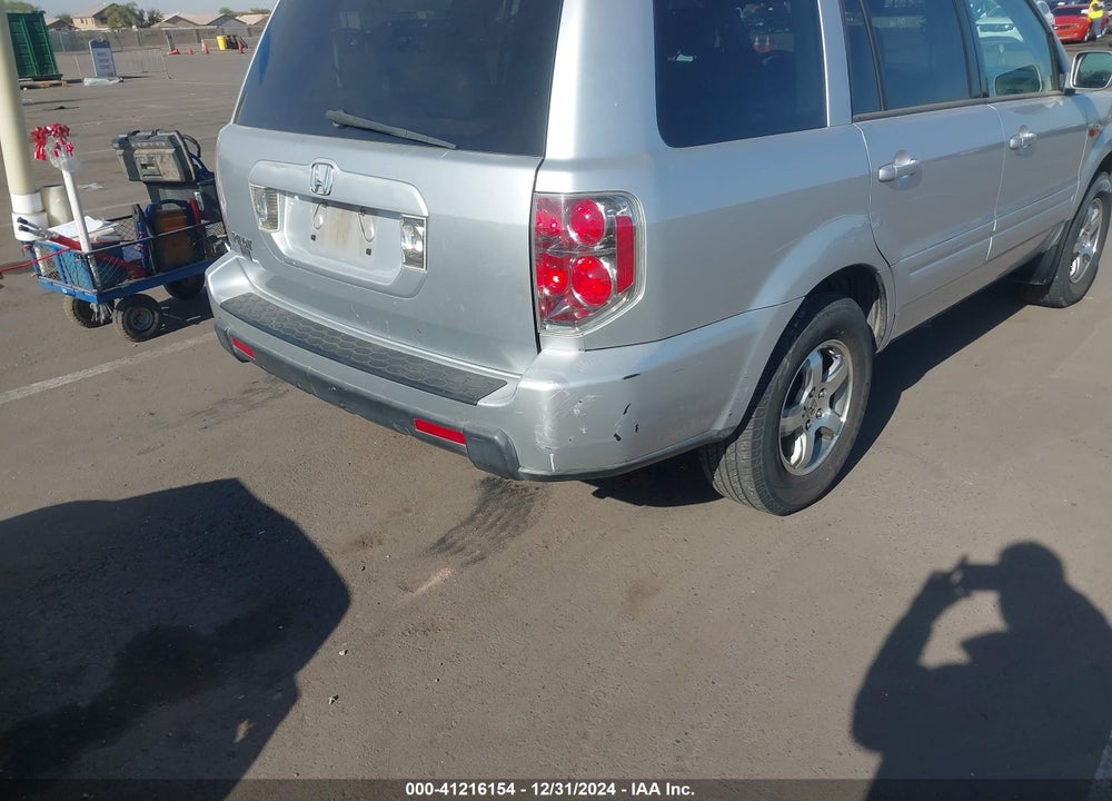 2006 HONDA PILOT EX-L VIN: 5FNYF28546B022493