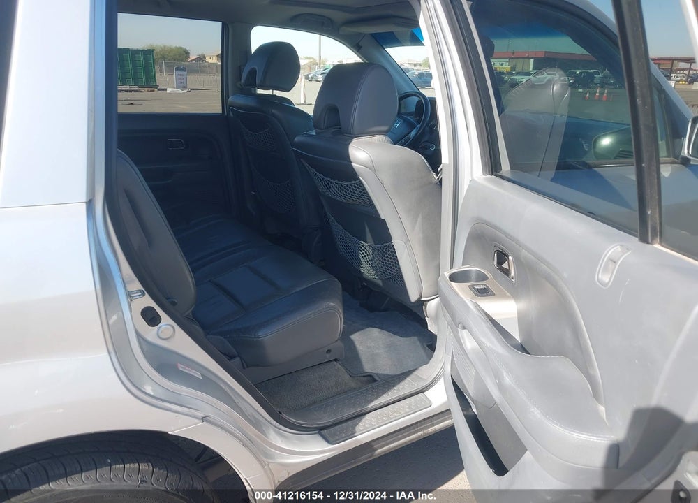 2006 HONDA PILOT EX-L VIN: 5FNYF28546B022493