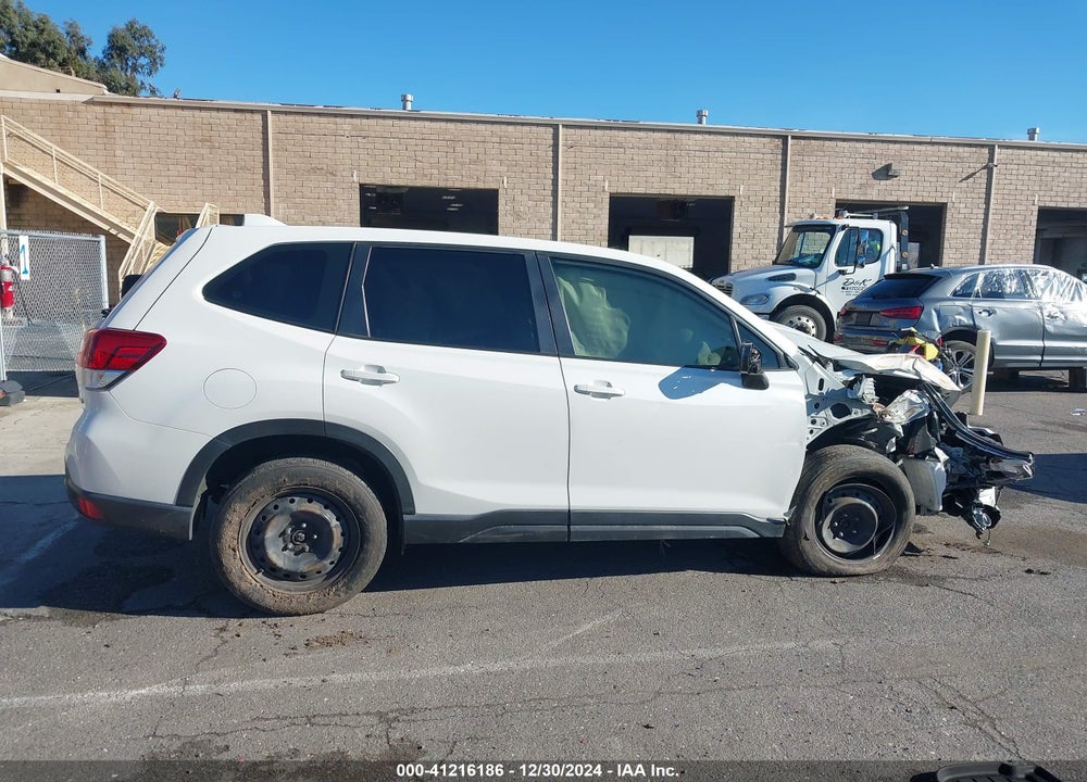 2020 SUBARU FORESTER VIN: JF2SKAAC1LH485922