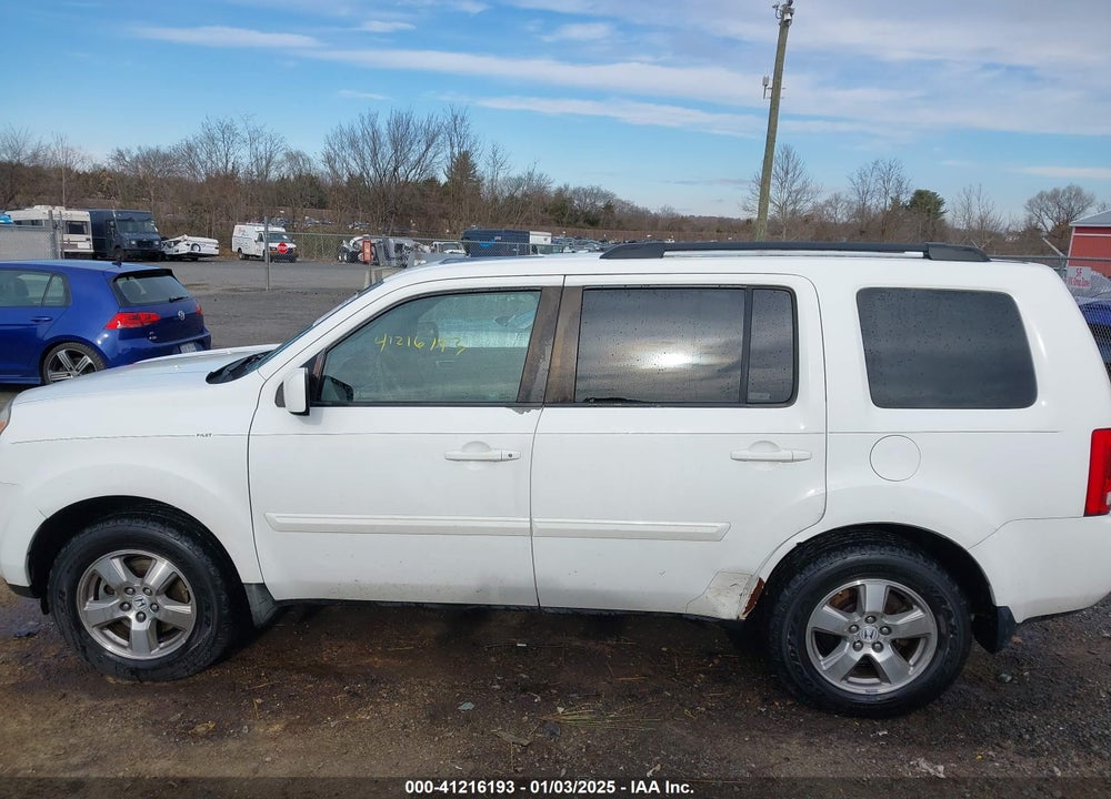 2009 HONDA PILOT EX-L VIN: 5FNYF48599B042822