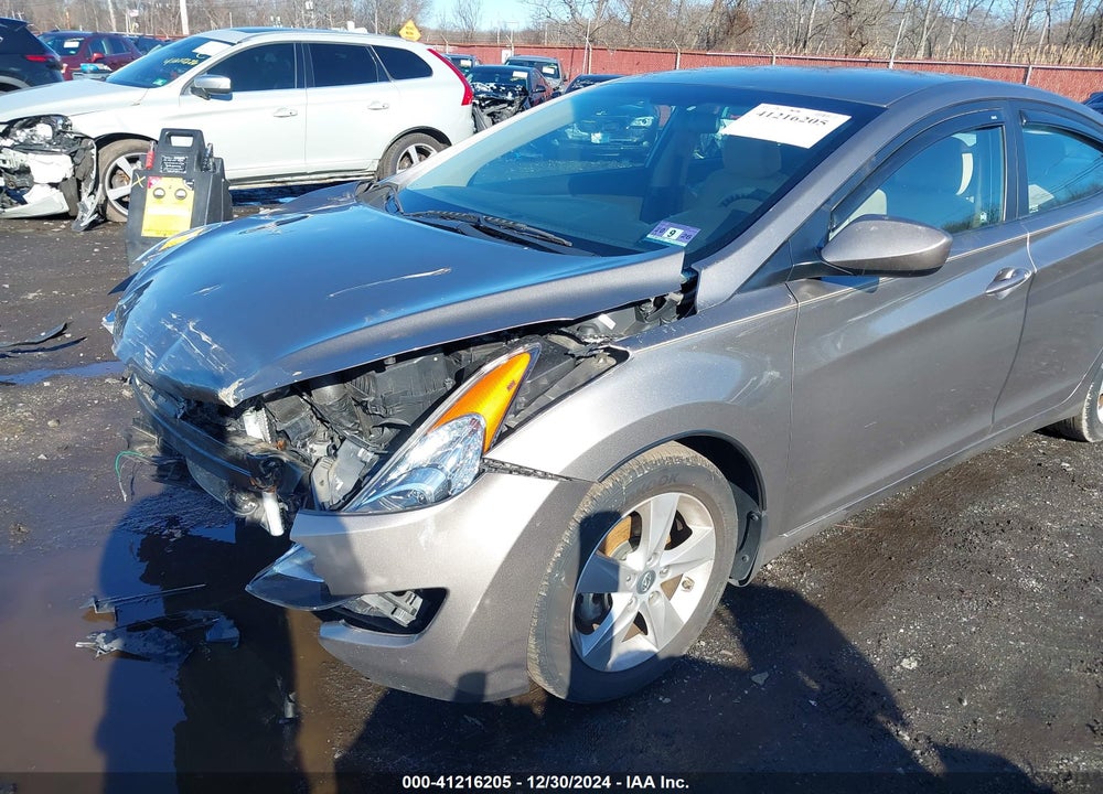 2013 HYUNDAI ELANTRA VIN: 5NPDH4AE0DH396788