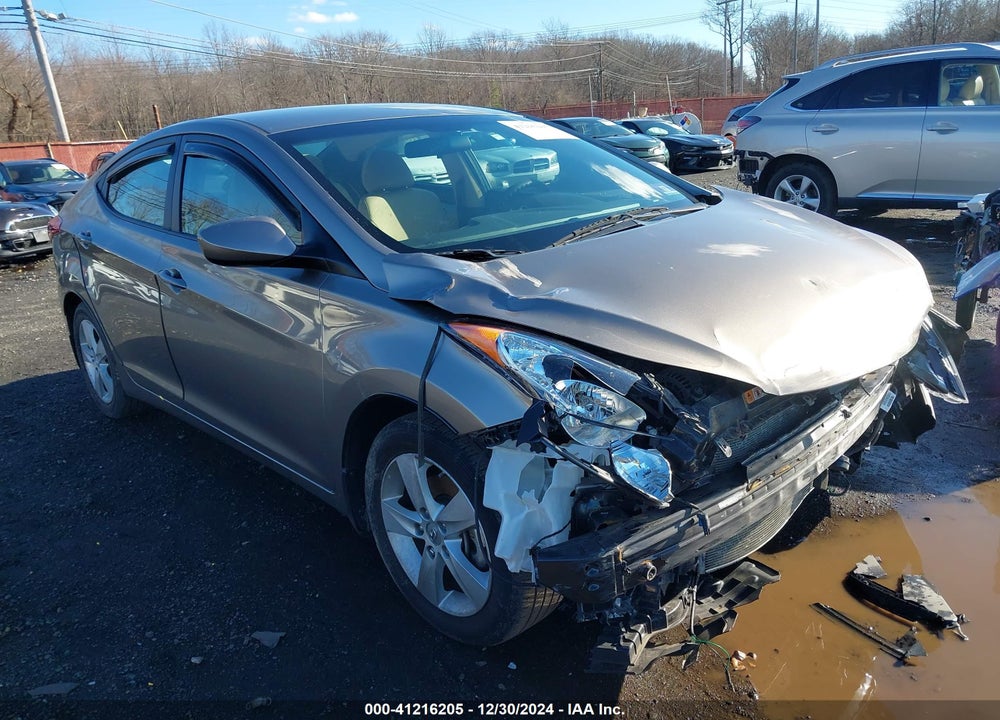 2013 HYUNDAI ELANTRA VIN: 5NPDH4AE0DH396788