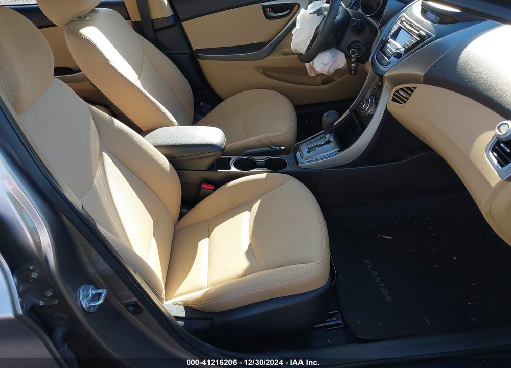 2013 HYUNDAI ELANTRA VIN: 5NPDH4AE0DH396788