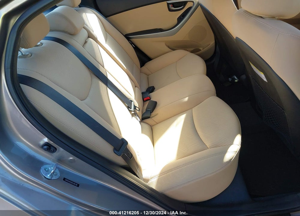 2013 HYUNDAI ELANTRA VIN: 5NPDH4AE0DH396788