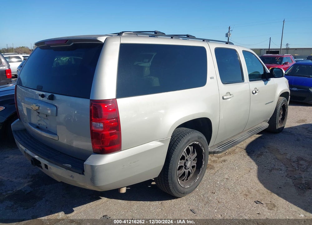 2007 CHEVROLET SUBURBAN 1500 LTZ VIN: 3GNFC16J47G122784