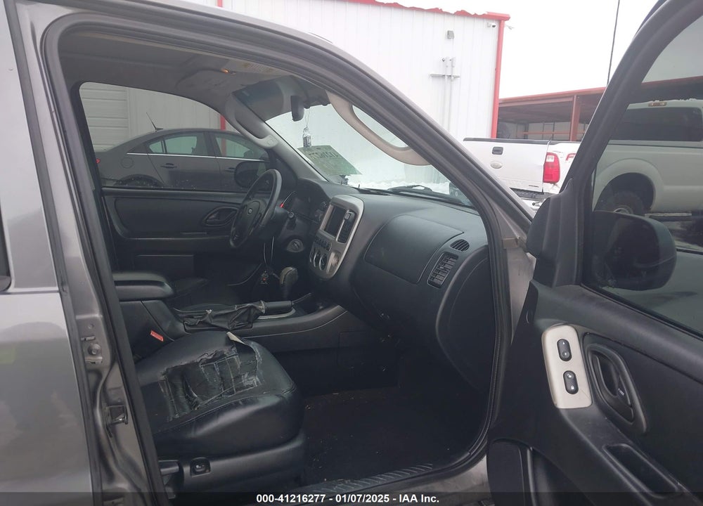 2005 FORD ESCAPE LIMITED VIN: 1FMYU941X5KC93248