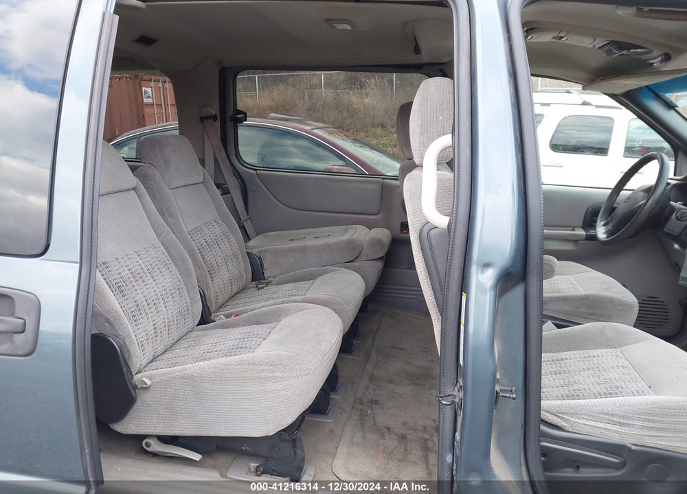2004 CHEVROLET VENTURE LS VIN: 1GNDX03E04D199500