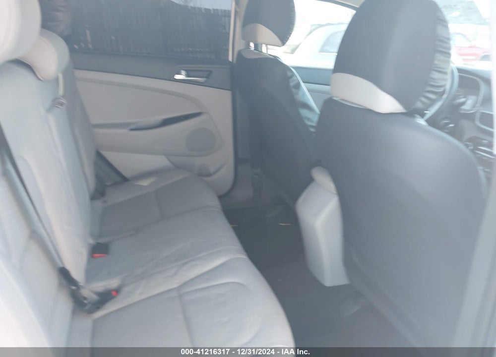 2019 HYUNDAI TUCSON SE VIN: KM8J23A46KU904301