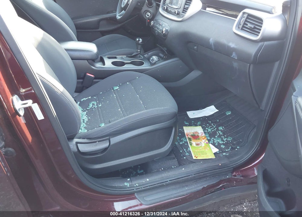 2017 KIA SORENTO 2.4L LX VIN: 5XYPG4A30HG267803