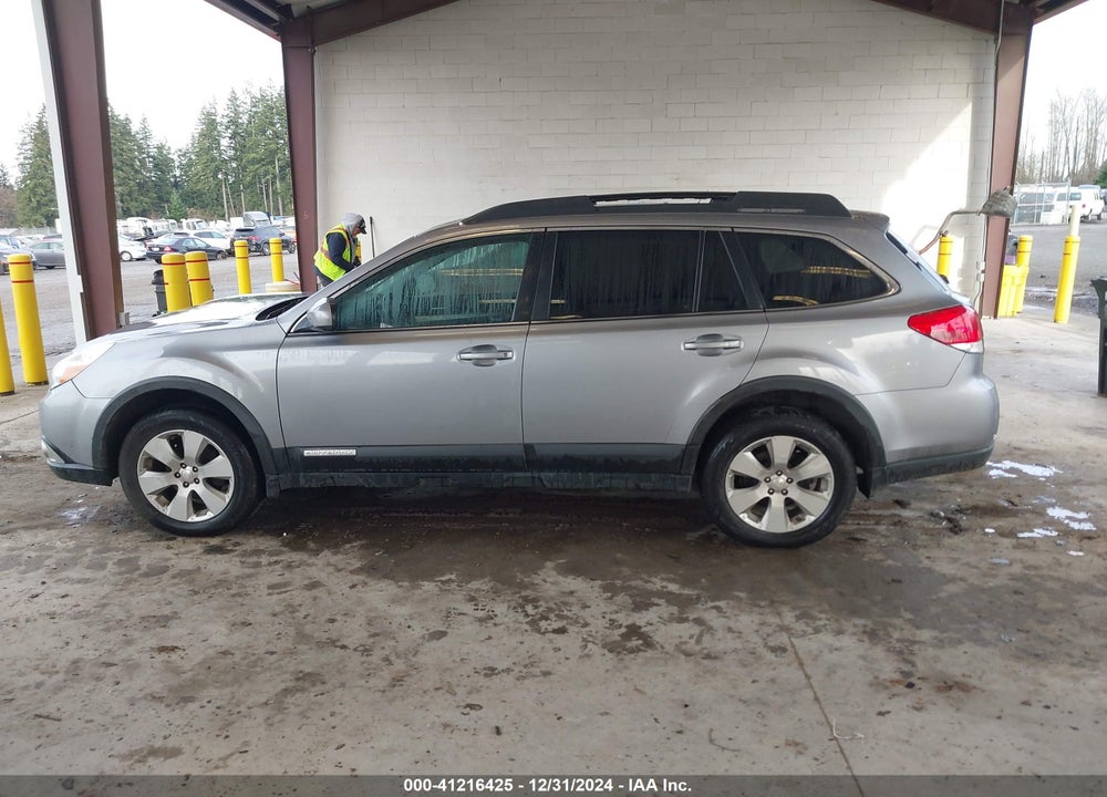 2010 SUBARU OUTBACK 2.5I PREMIUM VIN: 4S4BRBGC3A3375886