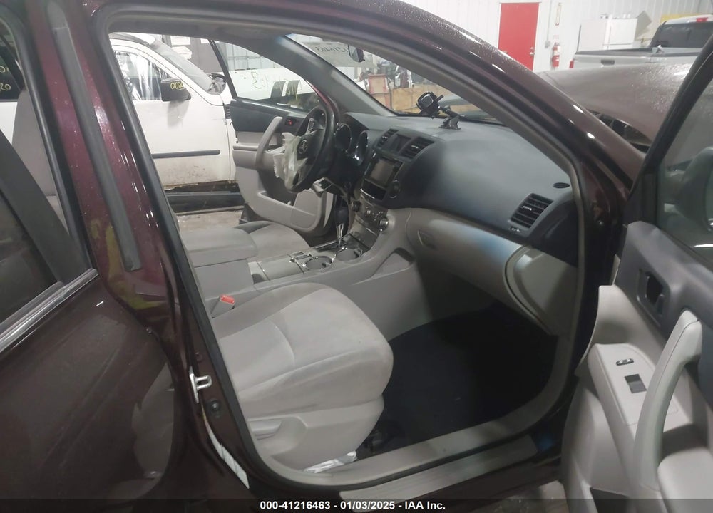 2013 TOYOTA HIGHLANDER BASE V6 VIN: 5TDBK3EH2DS265394