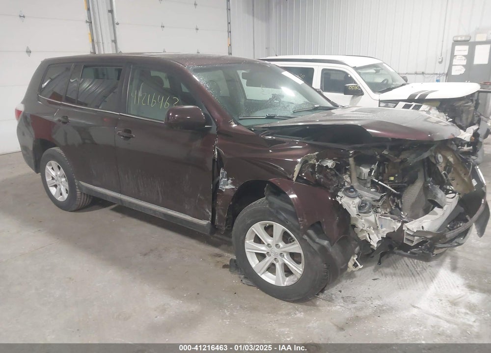 2013 TOYOTA HIGHLANDER BASE V6 VIN: 5TDBK3EH2DS265394