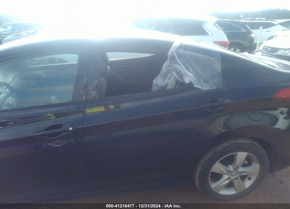 2013 HYUNDAI ELANTRA VIN: 5NPDH4AE1DH270164
