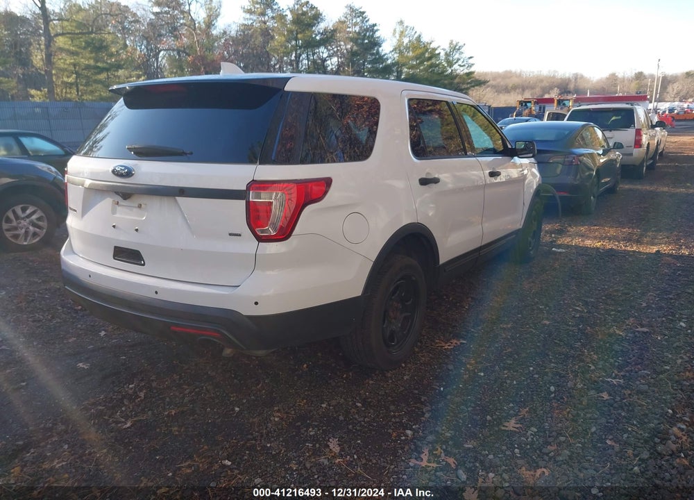 2017 FORD UTILITY POLICE INTERCEPTOR VIN: 1FM5K8AR3HGA62986