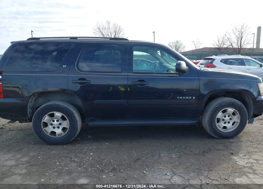 2007 CHEVROLET TAHOE LT VIN: 1GNFK13027J121047