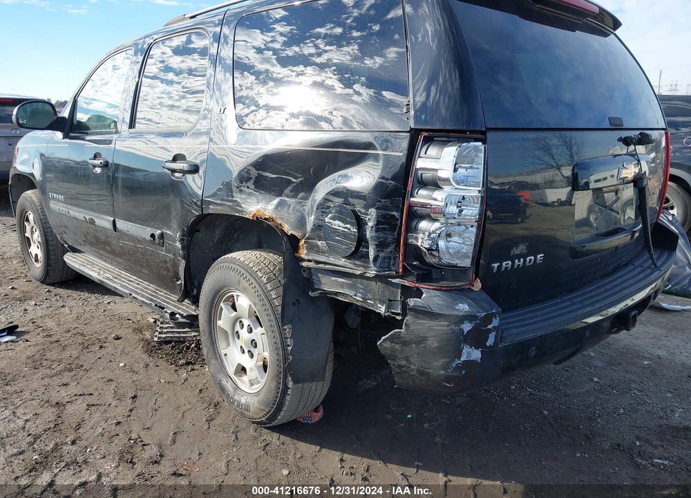 2007 CHEVROLET TAHOE LT VIN: 1GNFK13027J121047