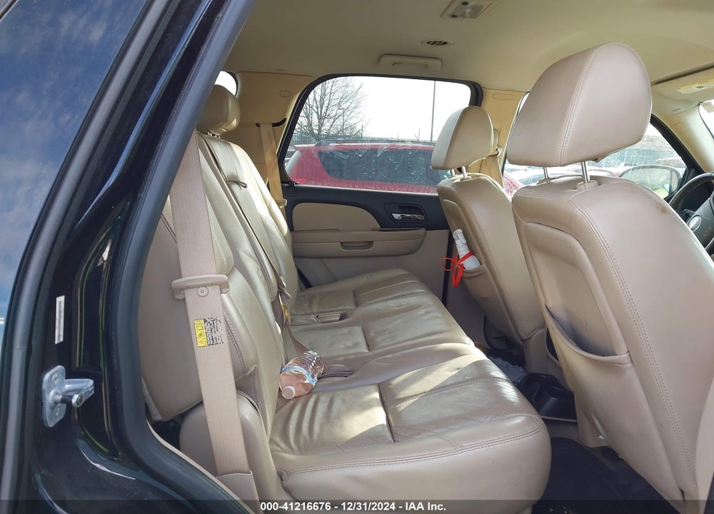 2007 CHEVROLET TAHOE LT VIN: 1GNFK13027J121047