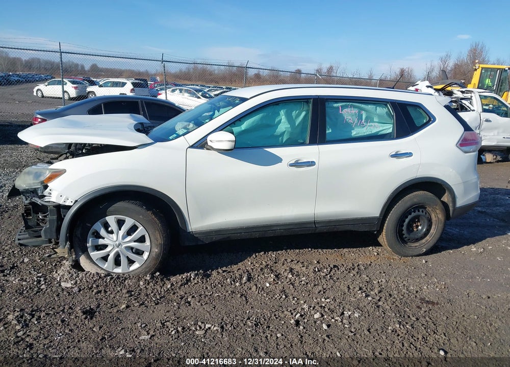2015 NISSAN ROGUE S VIN: 5N1AT2MV0FC823835