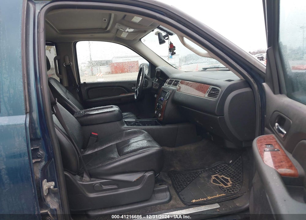 2007 CHEVROLET TAHOE LT VIN: 1GNFK13077R249110