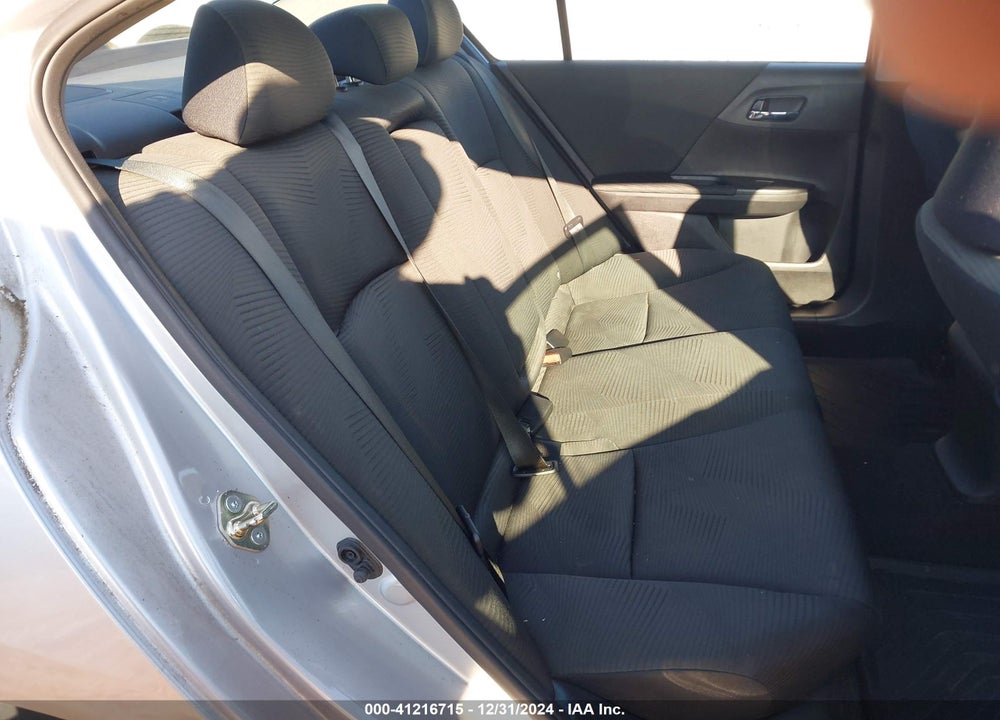 2015 HONDA ACCORD VIN: 1HGCR2F35FA187403