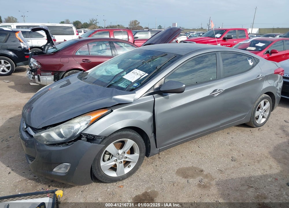 2013 HYUNDAI ELANTRA VIN: 5NPDH4AE6DH284724