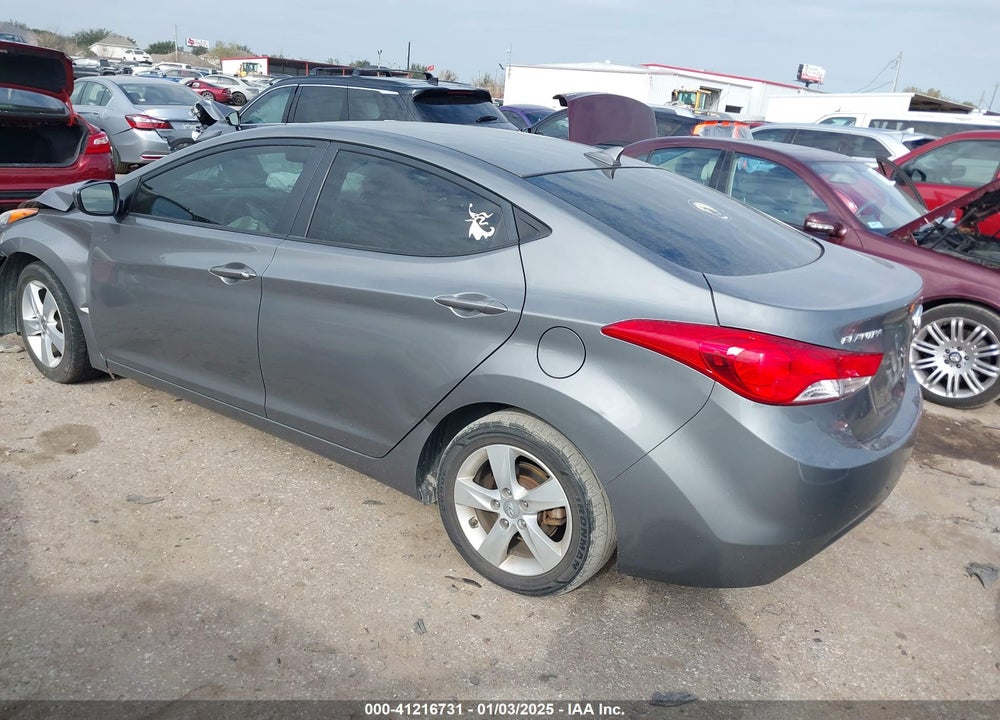 2013 HYUNDAI ELANTRA VIN: 5NPDH4AE6DH284724