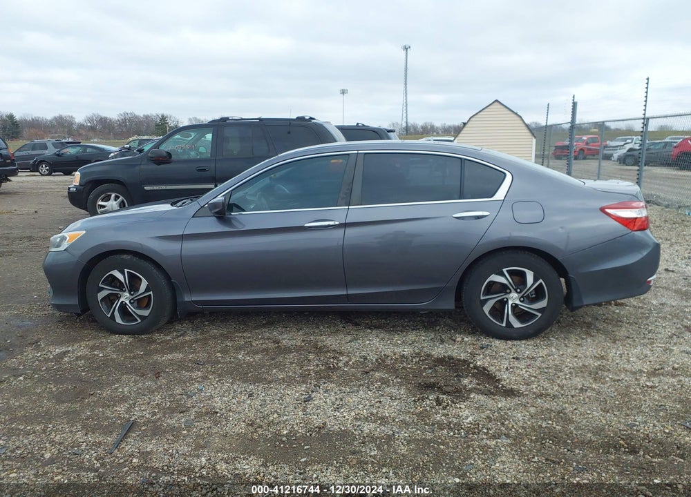 2016 HONDA ACCORD VIN: 1HGCR2F39GA006045