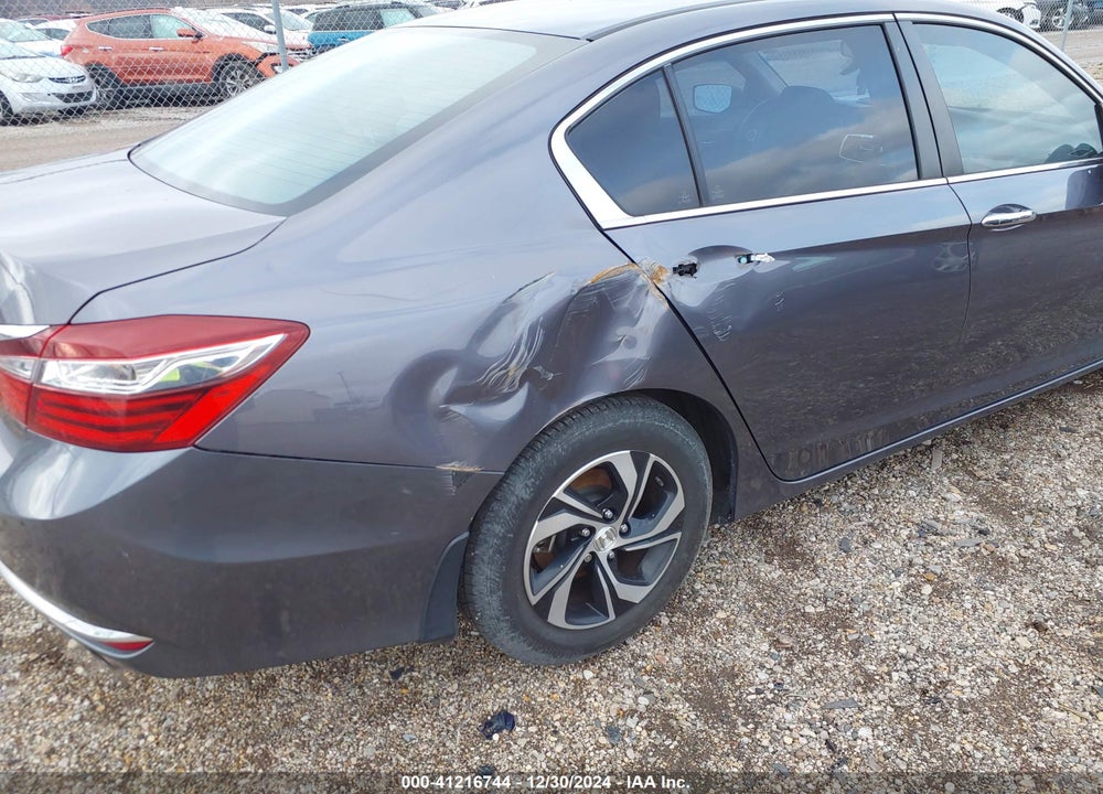 2016 HONDA ACCORD VIN: 1HGCR2F39GA006045