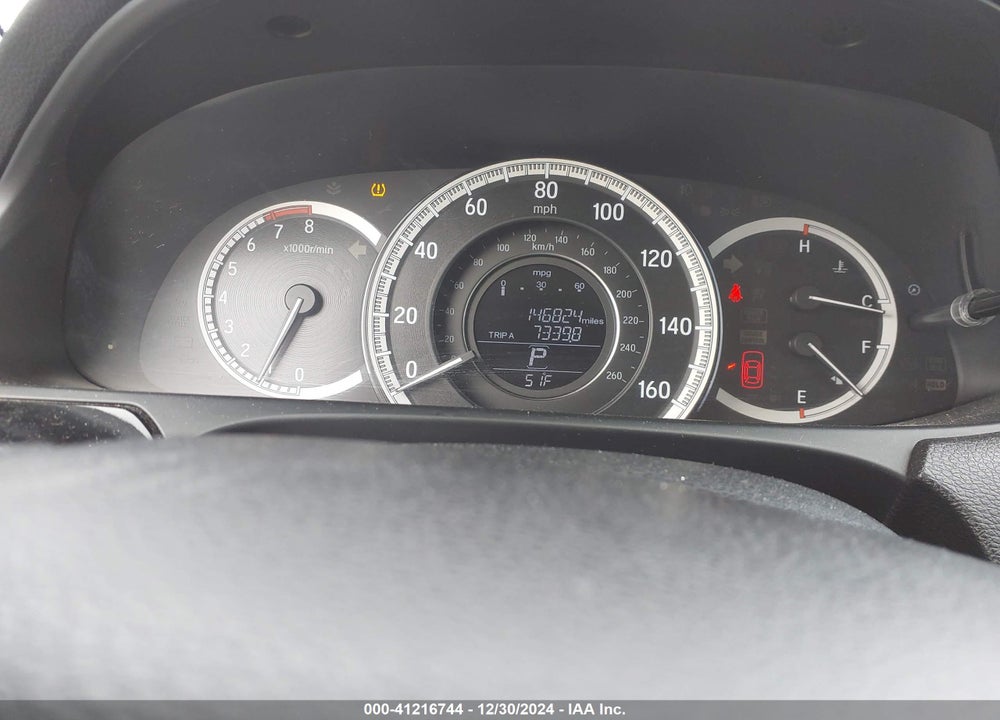 2016 HONDA ACCORD VIN: 1HGCR2F39GA006045