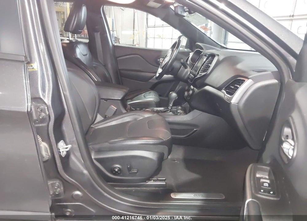2019 JEEP CHEROKEE LIMITED VIN: 1C4PJMDX1KD390547