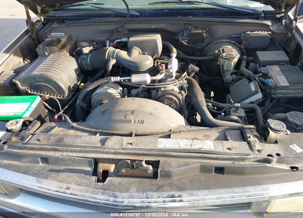 1998 CHEVROLET SUBURBAN 1500 VIN: 1GNFK16R4WJ341329