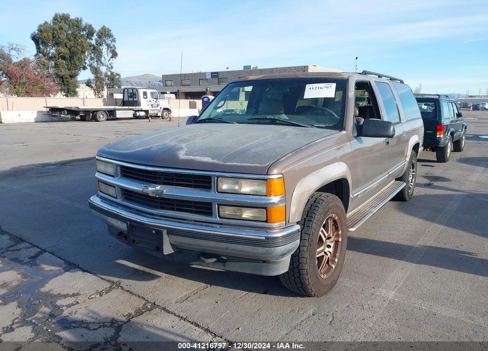 1998 CHEVROLET SUBURBAN 1500 VIN: 1GNFK16R4WJ341329