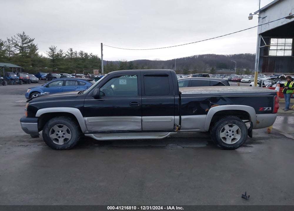 2005 CHEVROLET SILVERADO K1500 VIN: 1GCEK19B05Z327396
