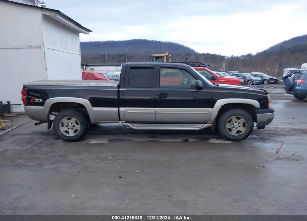 2005 CHEVROLET SILVERADO K1500 VIN: 1GCEK19B05Z327396