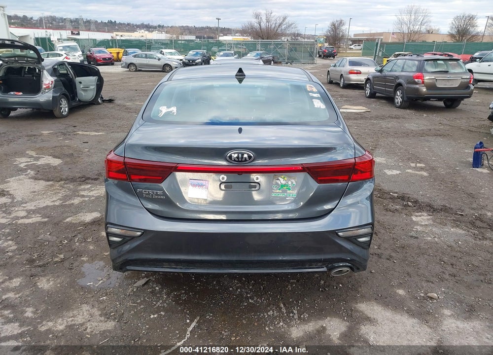 2021 KIA FORTE VIN: 3KPF24AD1ME287844