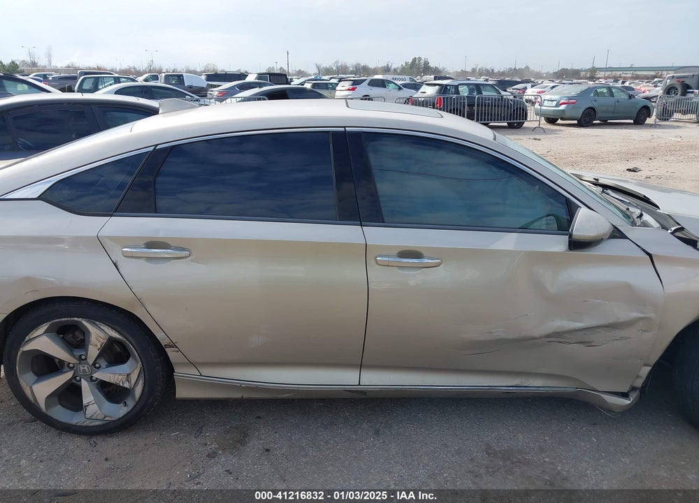 2018 HONDA ACCORD TOURING 2.0T VIN: 1HGCV2F94JA035878
