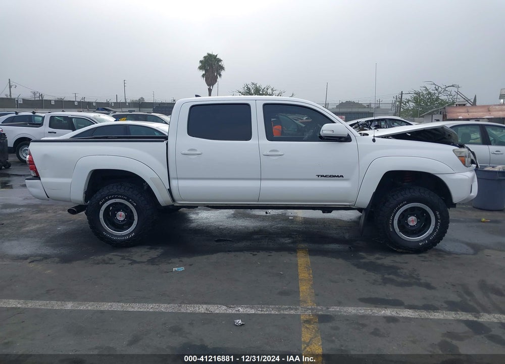 2015 TOYOTA TACOMA VIN: 5TFLU4EN4FX122924