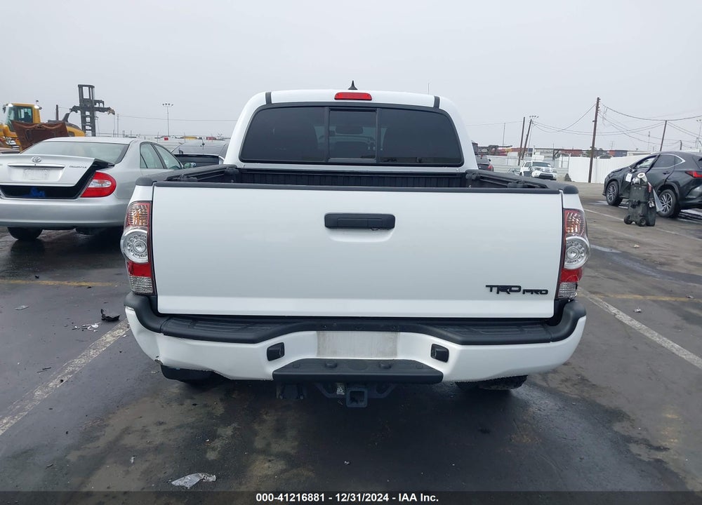 2015 TOYOTA TACOMA VIN: 5TFLU4EN4FX122924