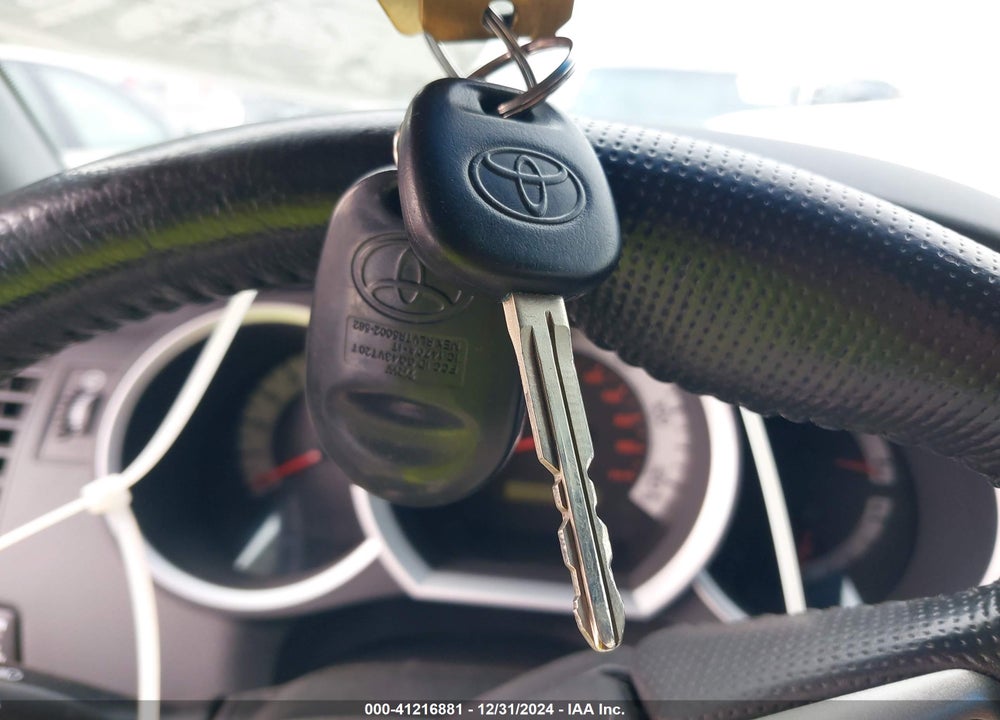 2015 TOYOTA TACOMA VIN: 5TFLU4EN4FX122924