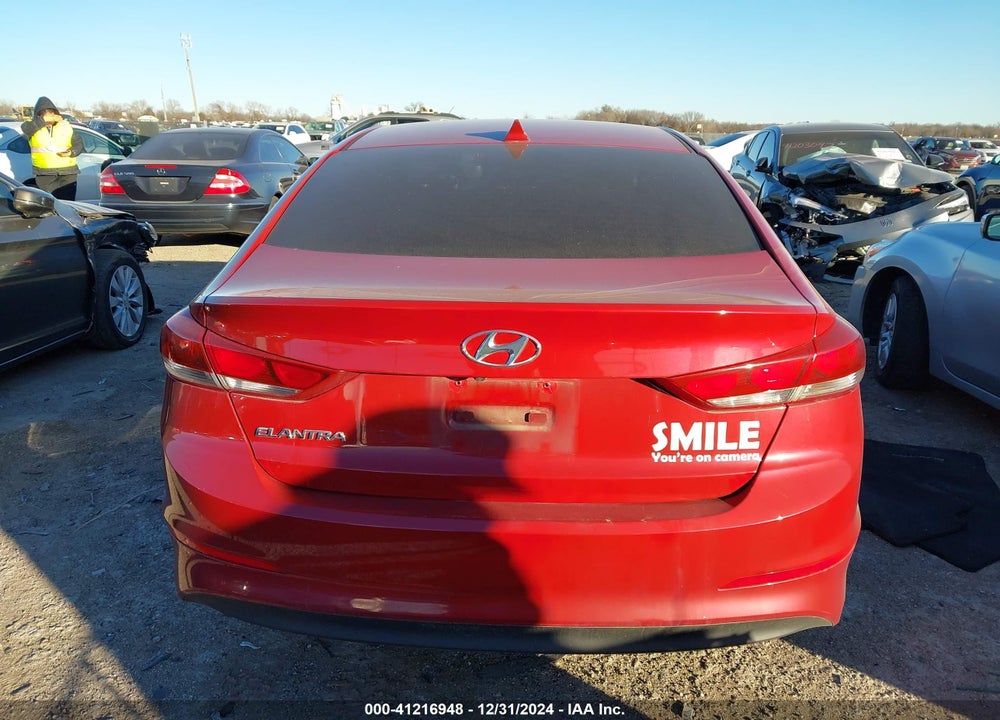 2018 HYUNDAI ELANTRA VIN: KMHD84LF7JU592360