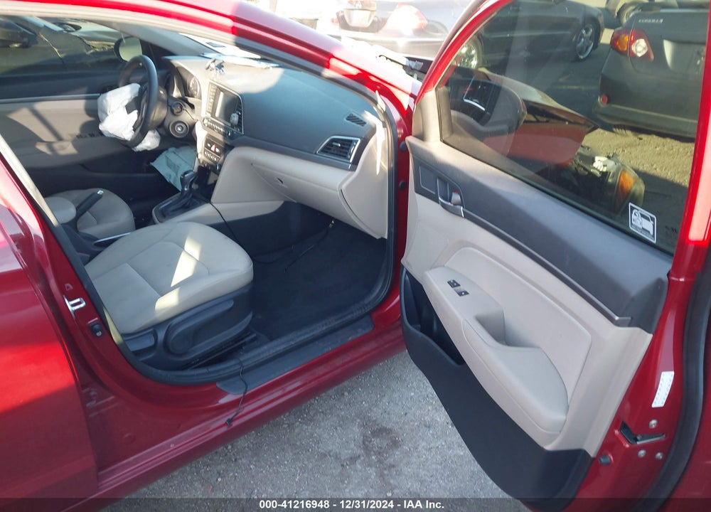 2018 HYUNDAI ELANTRA VIN: KMHD84LF7JU592360