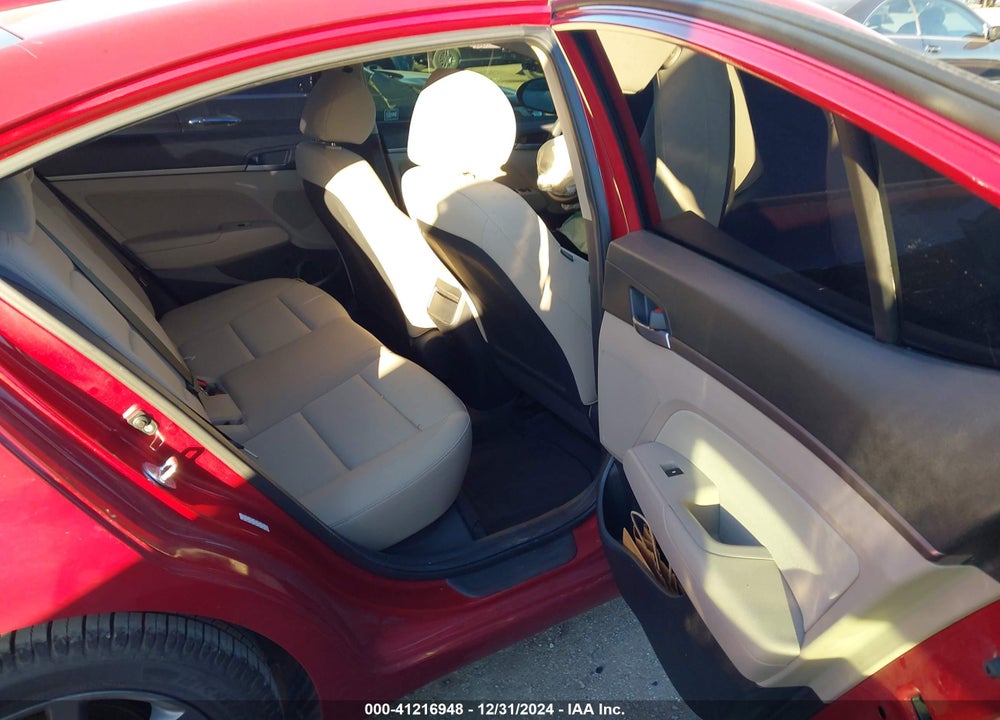 2018 HYUNDAI ELANTRA VIN: KMHD84LF7JU592360