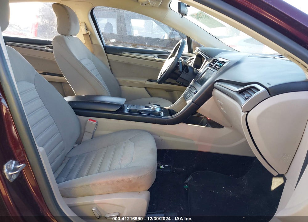 2017 FORD FUSION SE VIN: 3FA6P0HD5HR293831