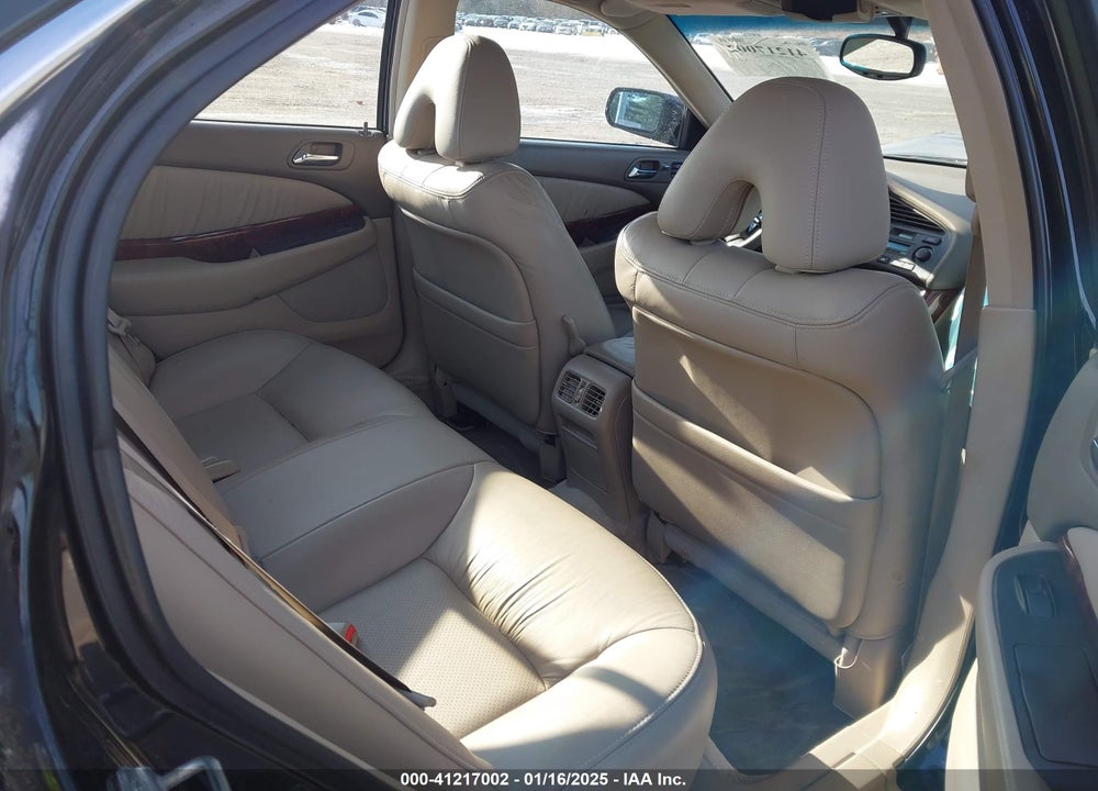 2002 ACURA TL 3.2 TYPE S VIN: 19UUA568X2A057782